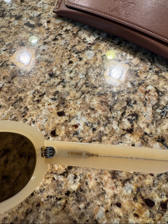 celine triomphe sand beige sunglasses - Picture 6 of 7